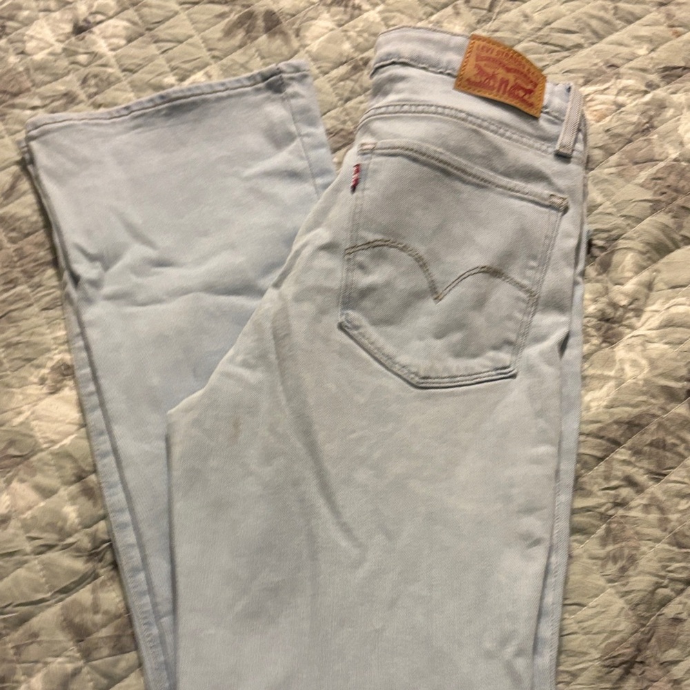 Levi’s Light  Blue Denim Jeans
Used  725 high rise bootcut